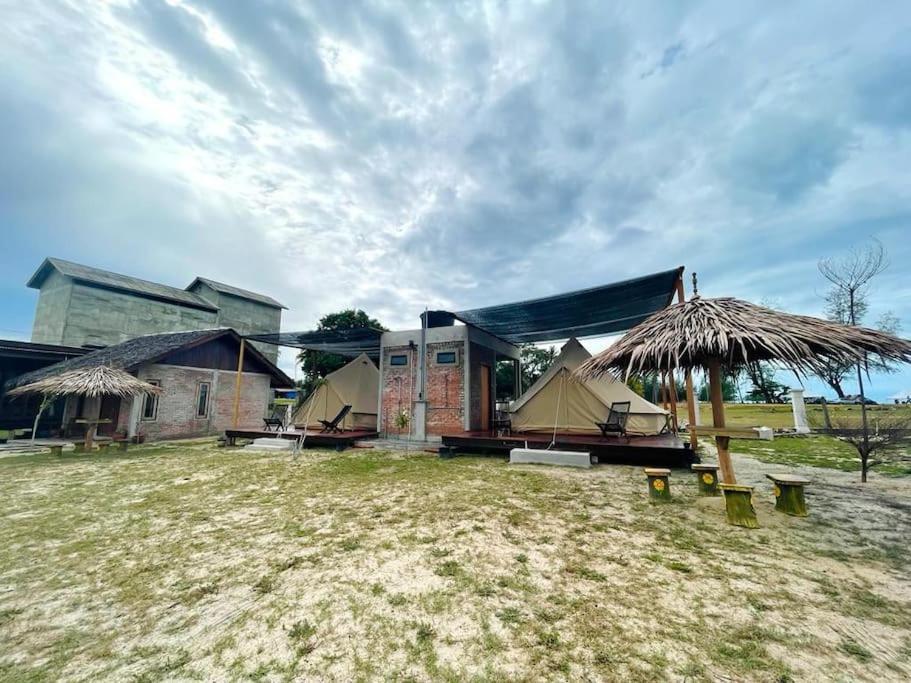 Rembulan Escape Bell Tent 2 Kampung Penarik Exterior photo